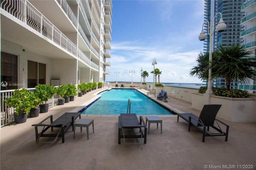 Apartamento Luxurious Private Unit With Parking Miami Exterior foto